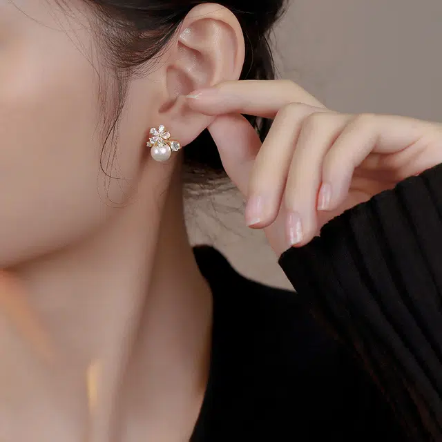 S925