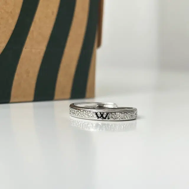 W S925