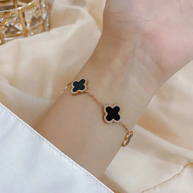 JKINGLAY 18K