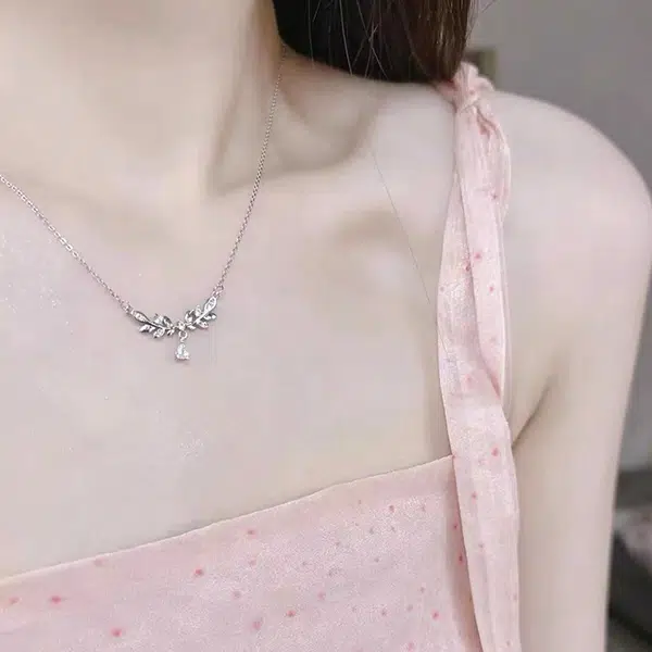 S925