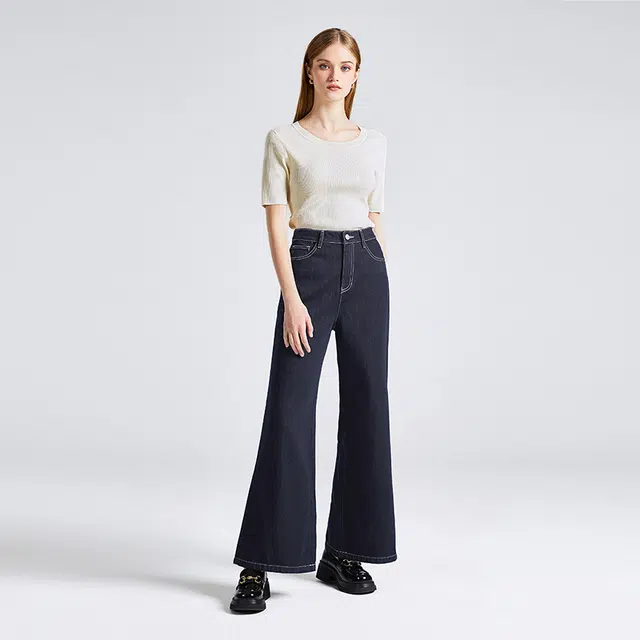 NINE WEST