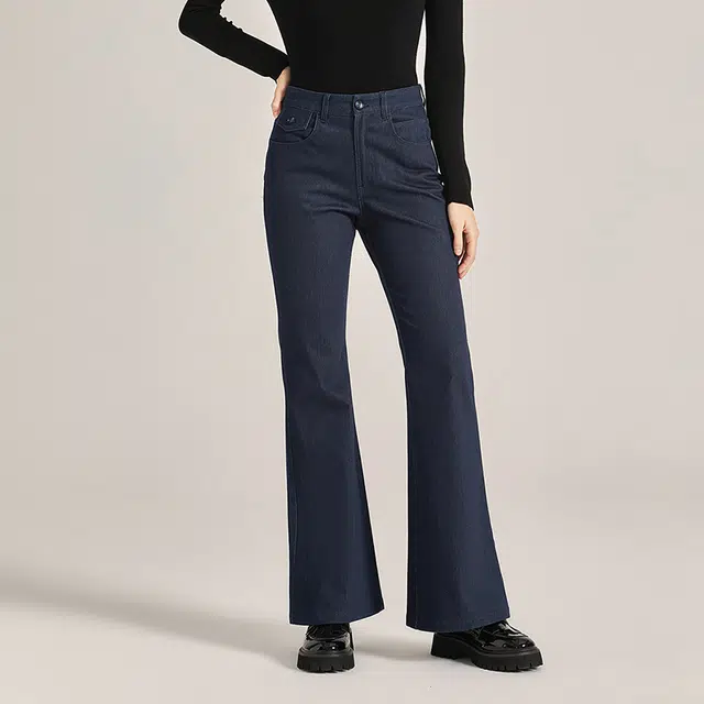 NINE WEST
