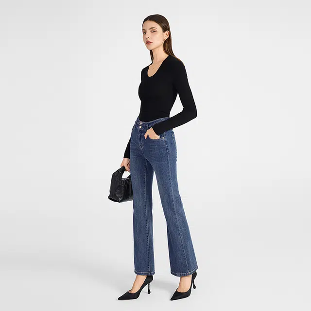 NINE WEST V