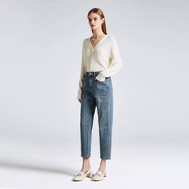 NINE WEST