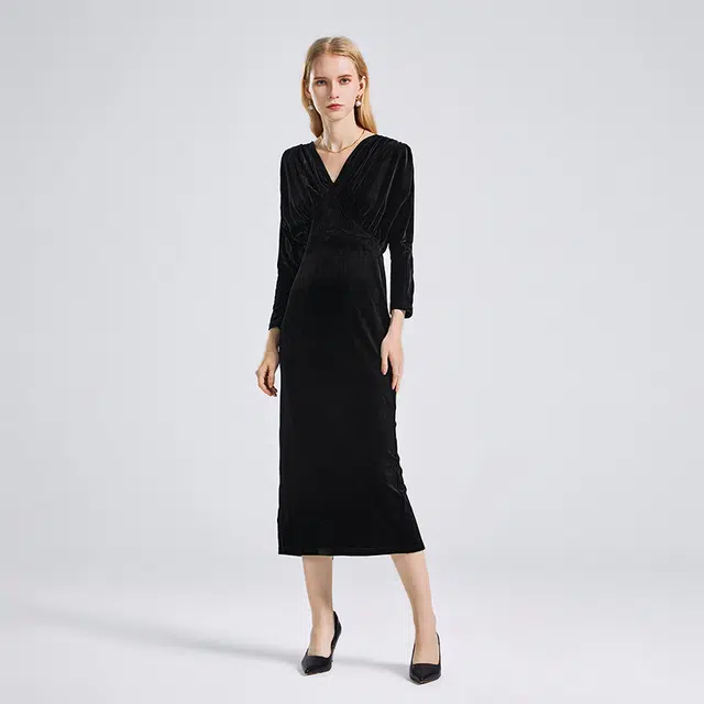 NINE WEST V