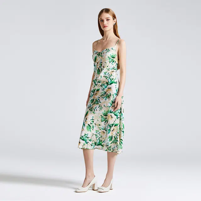 NINE WEST