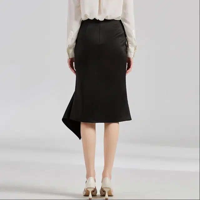 NINE WEST