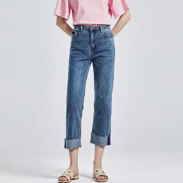 NINE WEST