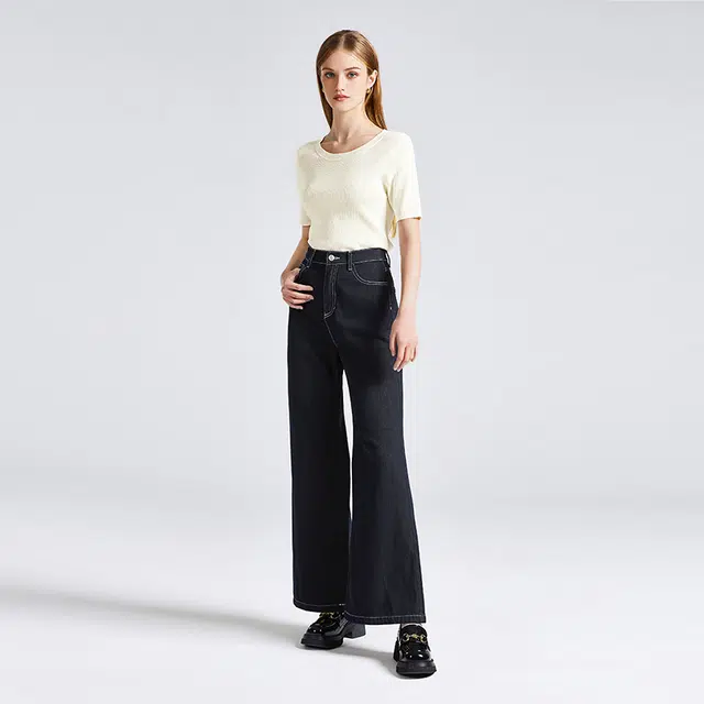 NINE WEST
