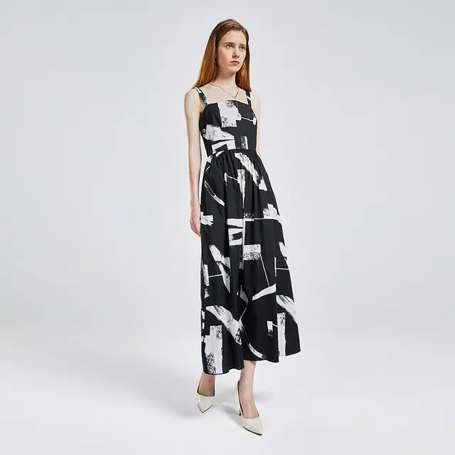 NINE WEST