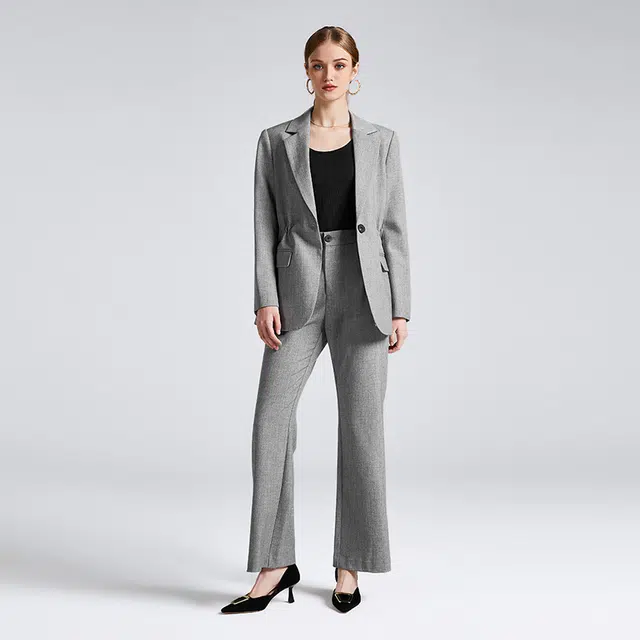 NINE WEST