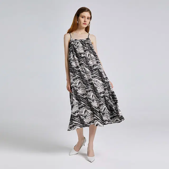 NINE WEST