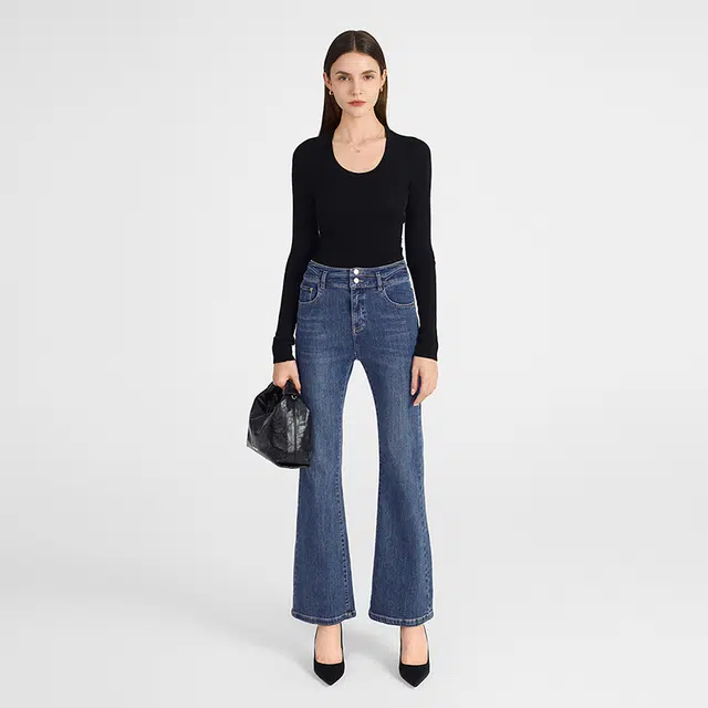 NINE WEST V