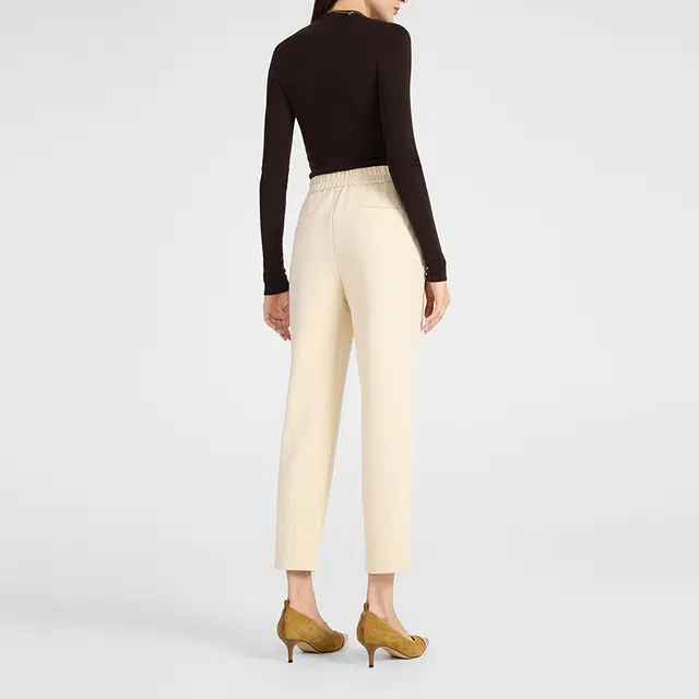 NINE WEST