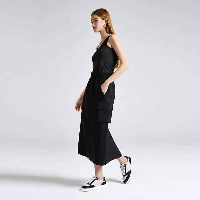 NINE WEST