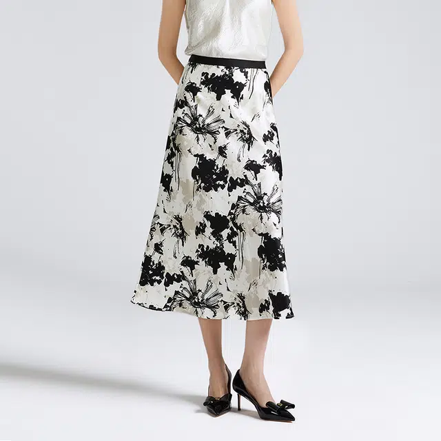 NINE WEST