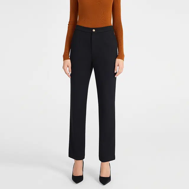 NINE WEST