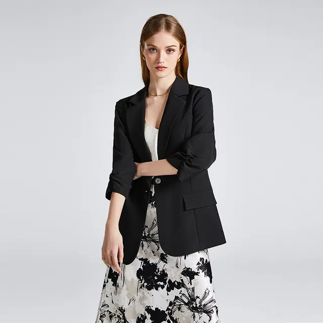 NINE WEST