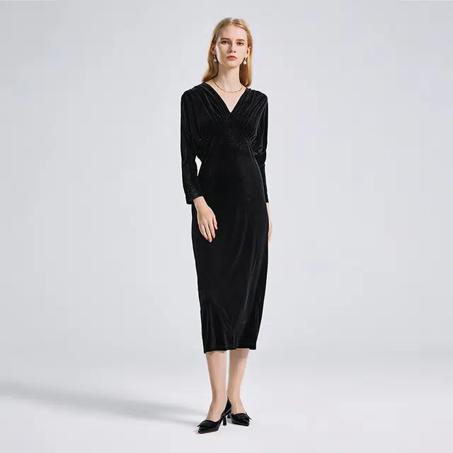 NINE WEST V