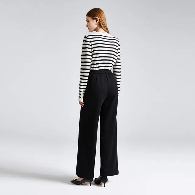 NINE WEST