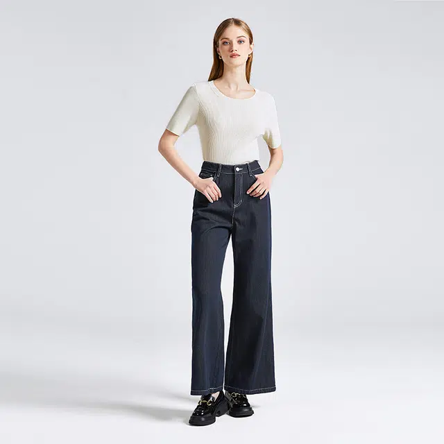 NINE WEST
