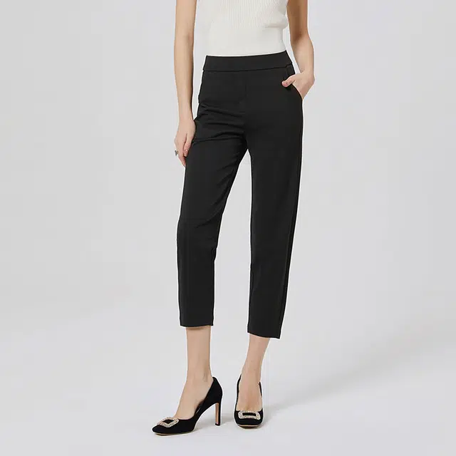 NINE WEST