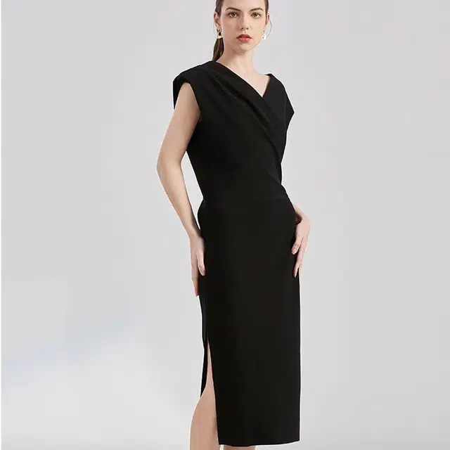 NINE WEST V