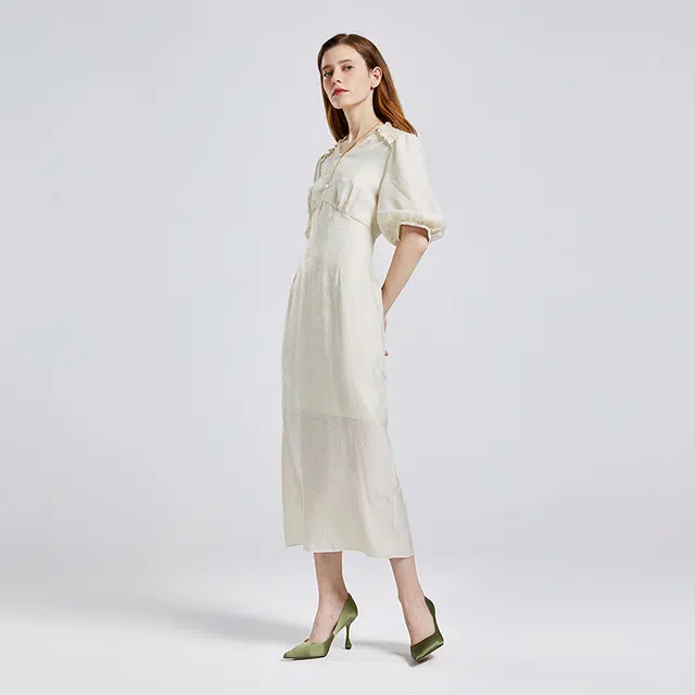 NINE WEST V