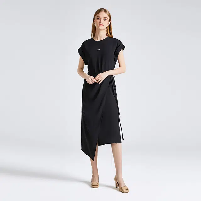 NINE WEST