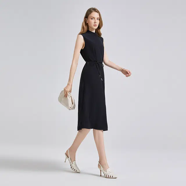 NINE WEST