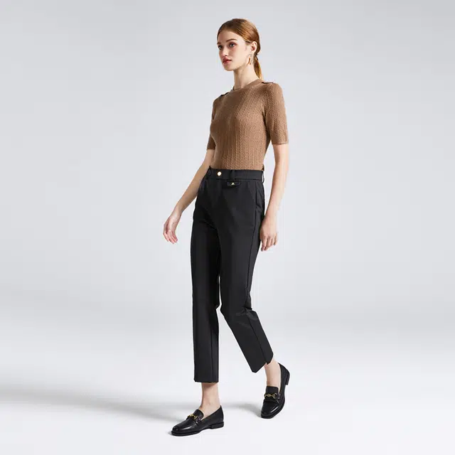 NINE WEST