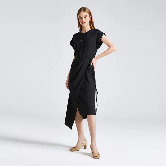 NINE WEST