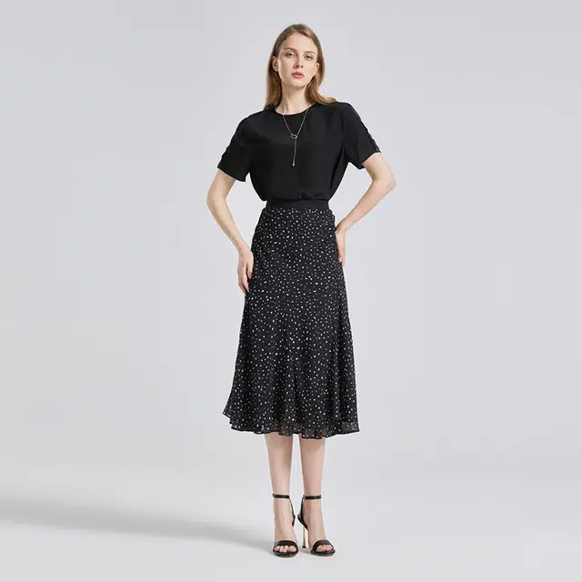 NINE WEST