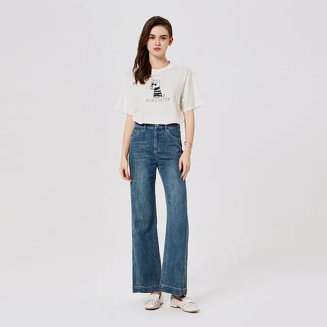 NINE WEST T