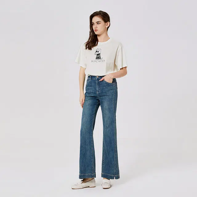 NINE WEST T