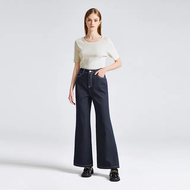 NINE WEST