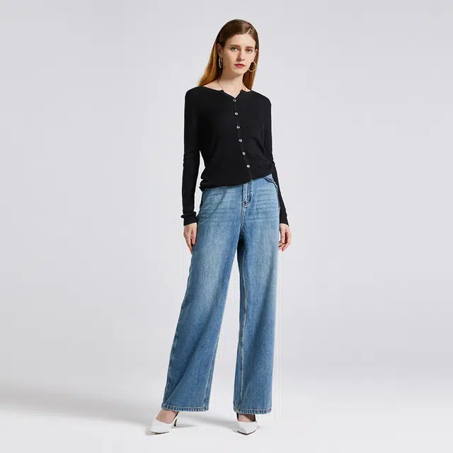 NINE WEST V