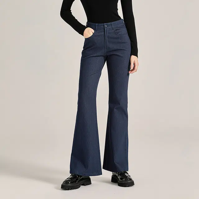 NINE WEST