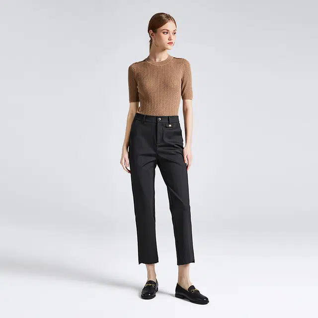 NINE WEST