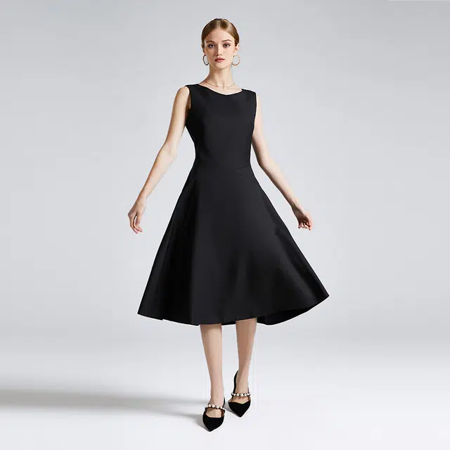 NINE WEST