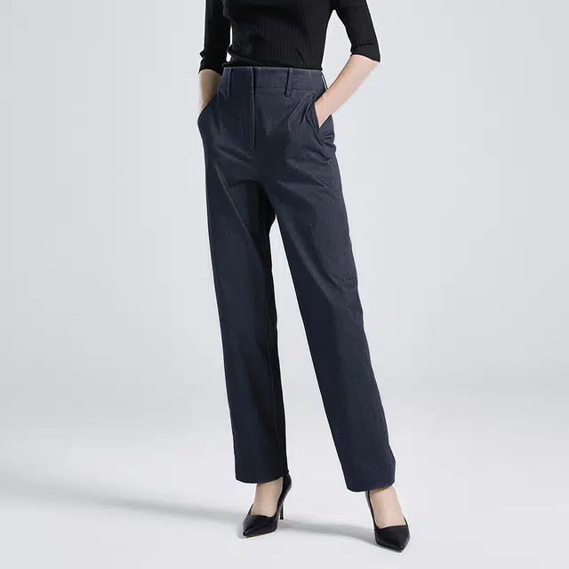 NINE WEST