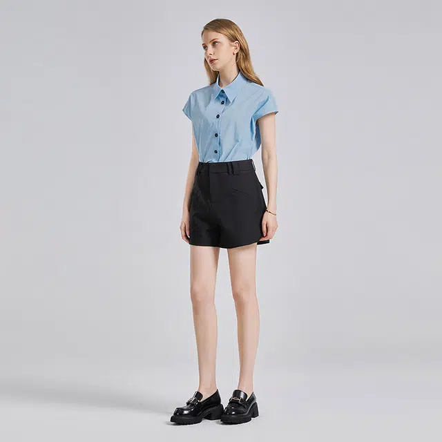 NINE WEST