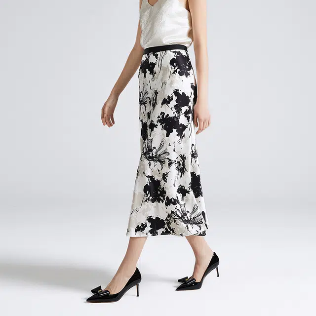 NINE WEST