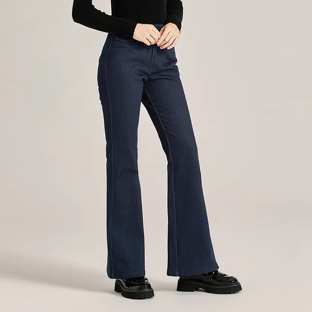 NINE WEST