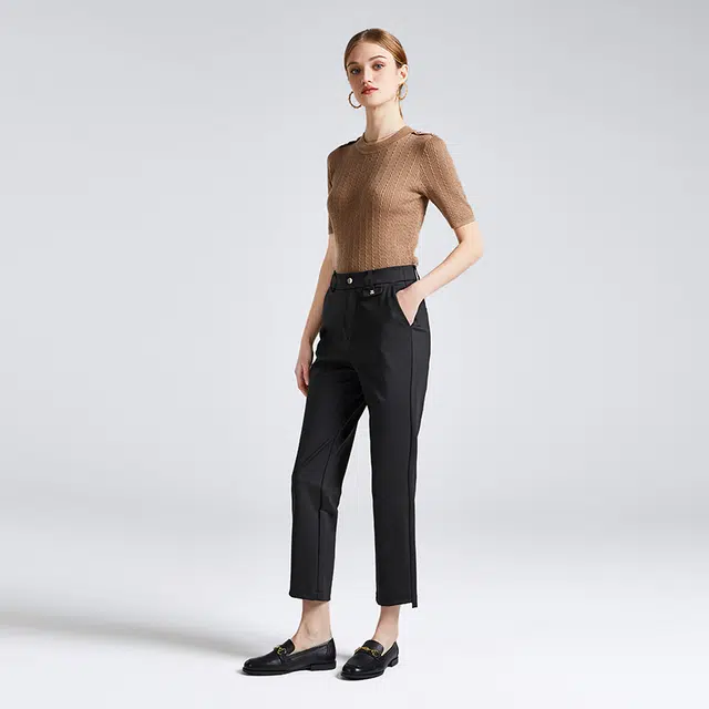 NINE WEST