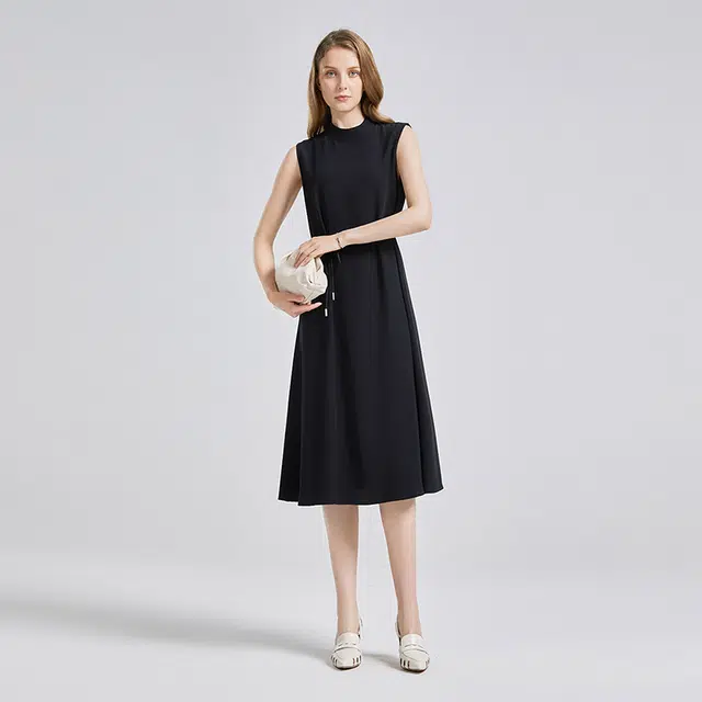 NINE WEST