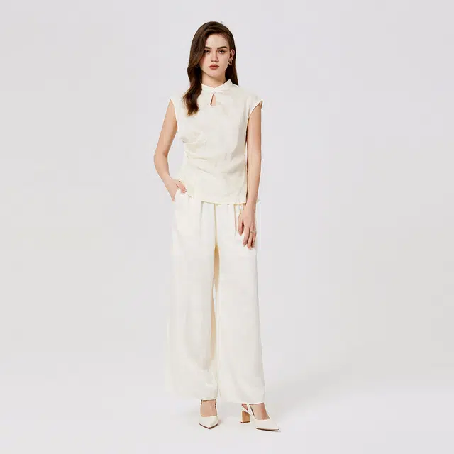 NINE WEST