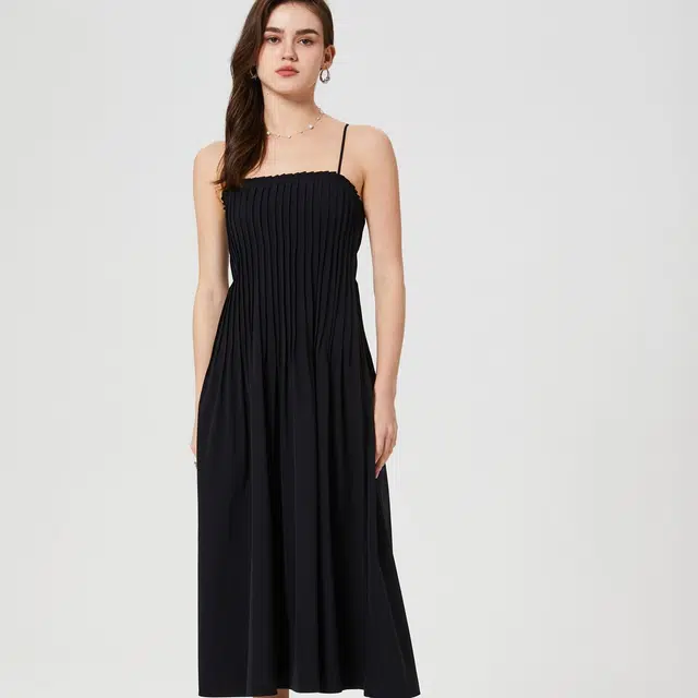 NINE WEST