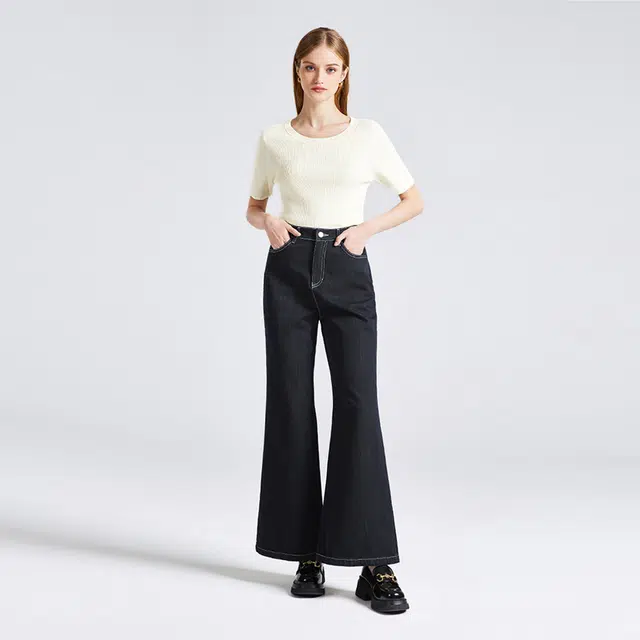 NINE WEST