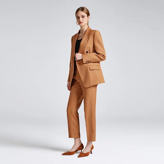NINE WEST